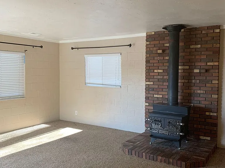557 N 400 E — Photo 18