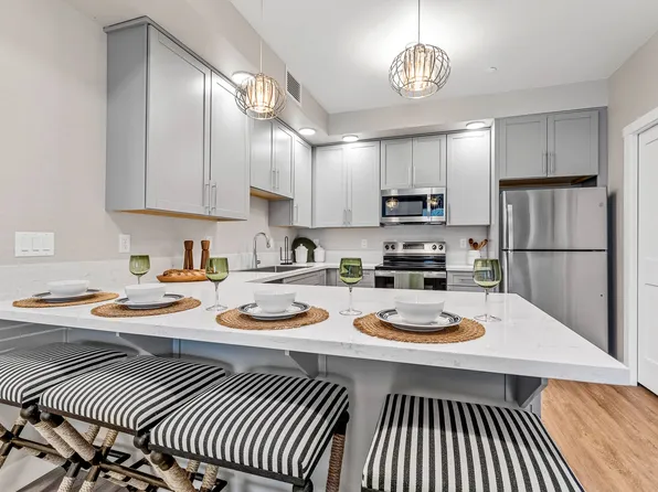 WELCOME TO 1965 MOUNTAIN VIEW