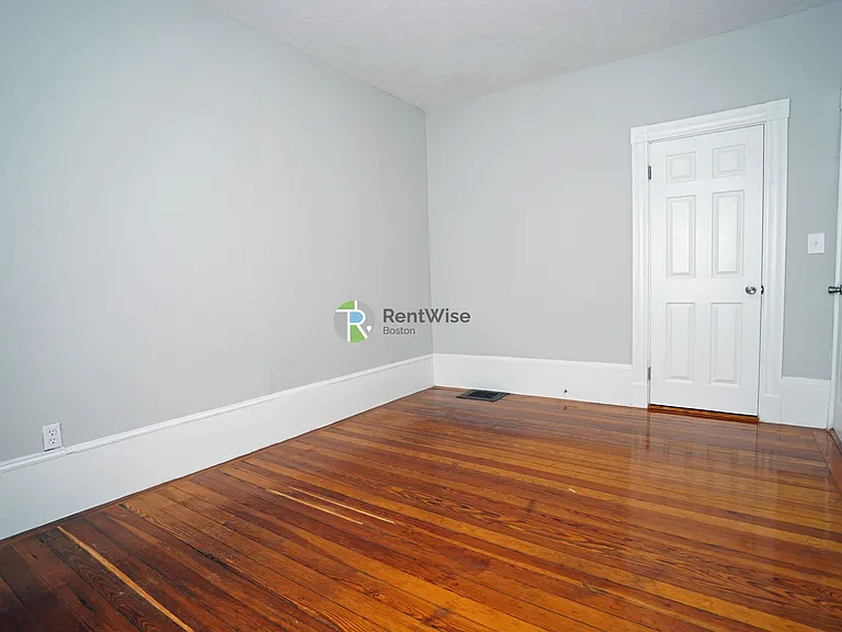 104 Murdock St #2 — Photo 32