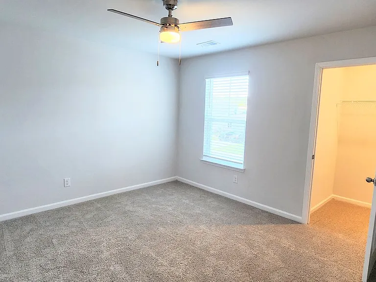 932 Woodside Creek Ln — Photo 12