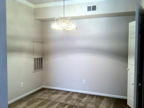 5th image of 2255 Braeswood Park Dr APT 208