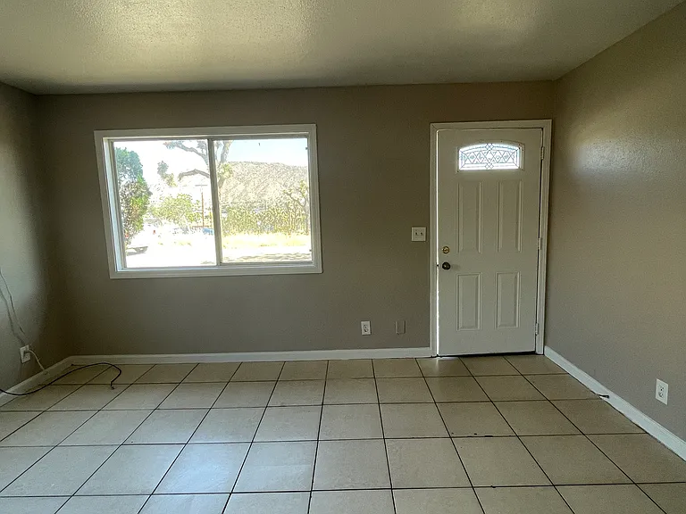 7468 Apache Trl — Photo 3