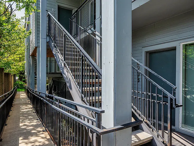4620 N Maryland Ave #B203 — Photo 14