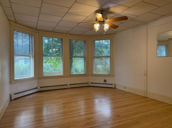 66 Stroudwater St #1