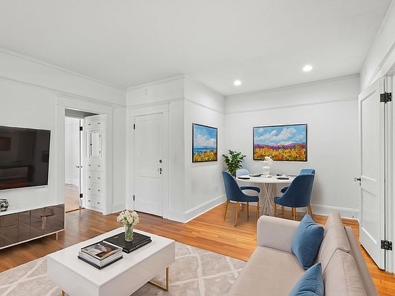 4th image of 601 S Newport Ave APT 3