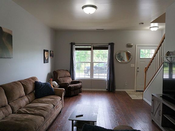 4th image of 1215 Baron Ct