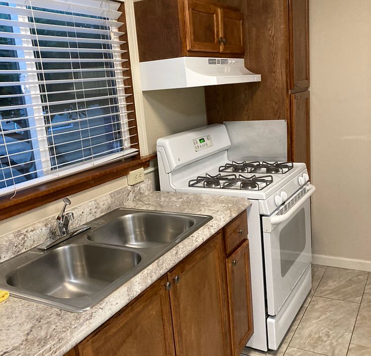 2nd image of 1210 Walker Dr