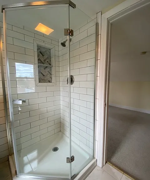 98 Simpson Ave #3 — Photo 4