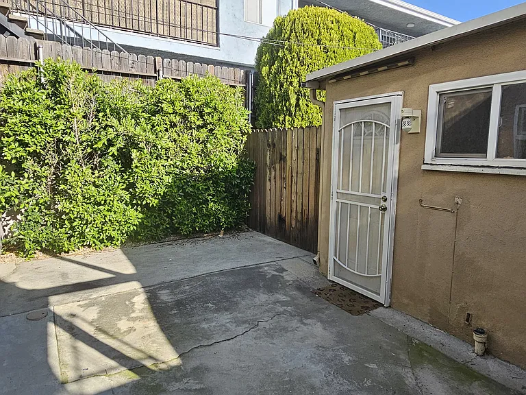 209 W Linden Ave — Photo 21