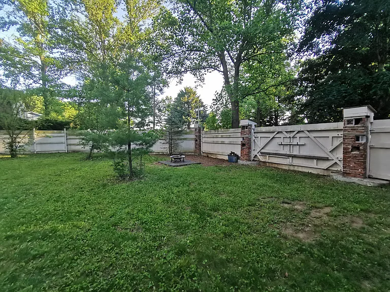 49 Edgewood Ct — Photo 5