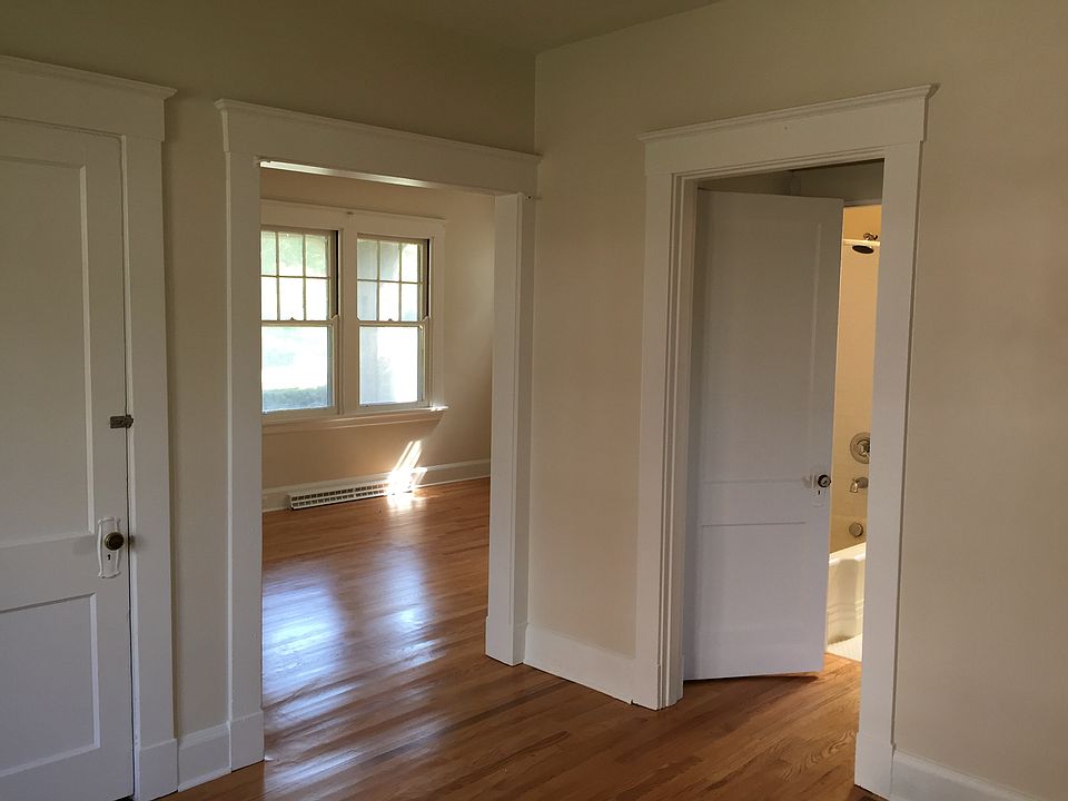 1st image of 4425 Hamilton Ave #1