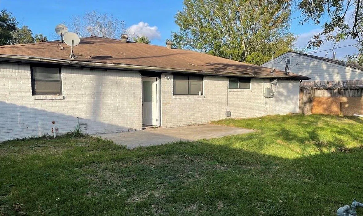 3 bed, 2.0 bath, 1668 sqft, $1,950 — Photo 4