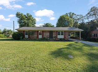 305 S Ruth St, Maryville, TN 37803