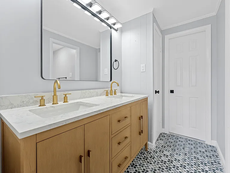 35 Rockland Dr — Photo 7