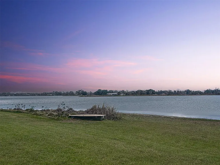 626 Sunset Trl — Photo 3