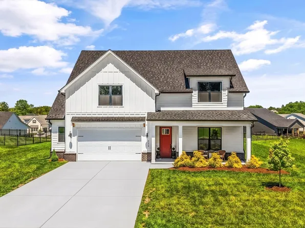 234 Clover Cir, Lenoir City, TN 37772