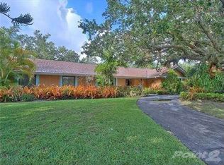 8020 SW 162nd St, Palmetto Bay, FL 33157