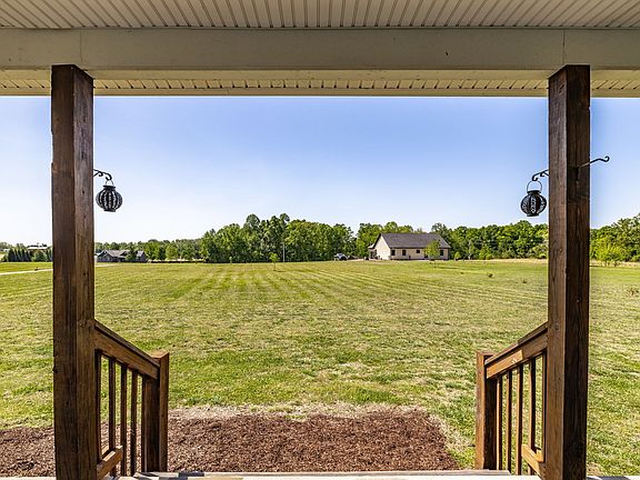 33rd image of 237 Lear Rd