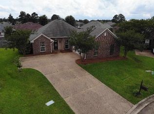 255 Camelot Way, Brandon, MS 39047