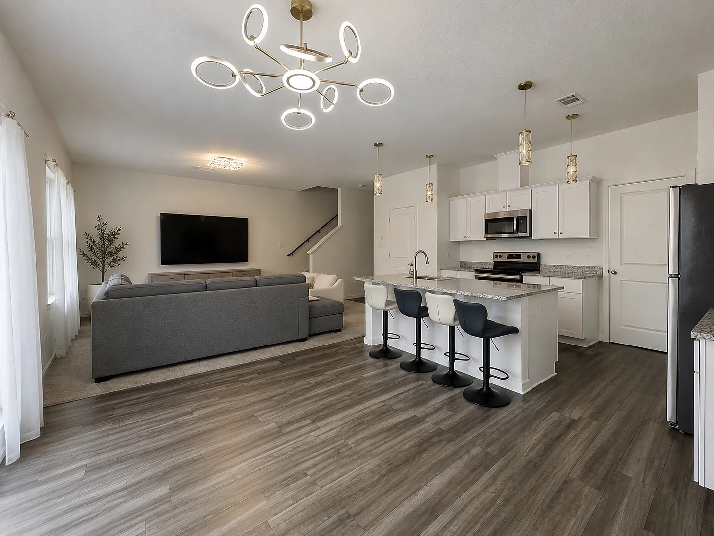 3 bed, 2.5 bath, 1942 sqft, $2,100 — Photo 4