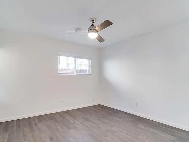 16-18 Reef St — Photo 17
