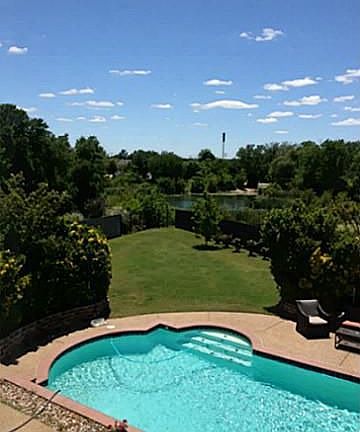 4th image of 102 Clear Brook Ct