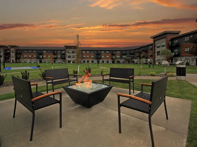 Courtyard — Photo 22