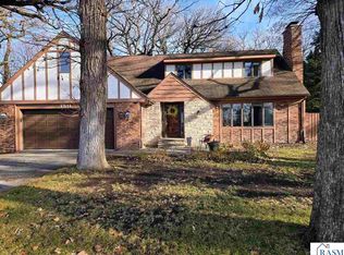 1511 Crestwood Ln, New Ulm, MN 56073