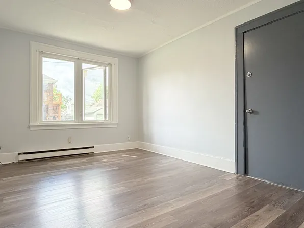 1238 Richmond St Unit 2, Windsor, ON N9A 4A6