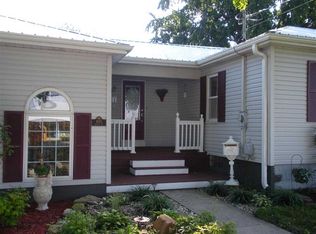 403 N West St, Odon, IN 47562