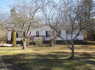 1015 Phillips Mill Rd, Pinnacle, NC 27043