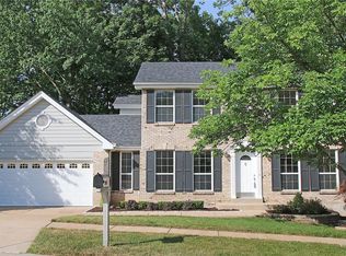 715 Trago Creek Dr, Ballwin, MO