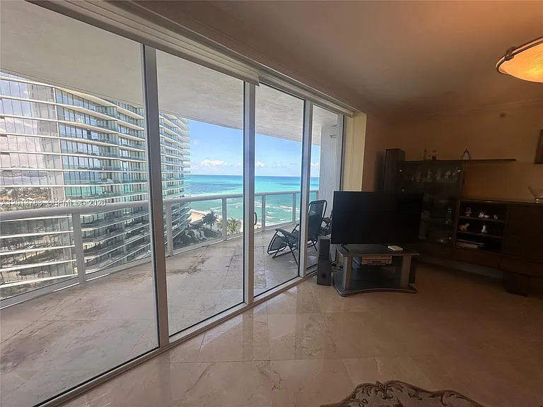 18911 Collins Ave #1602 — Photo 16