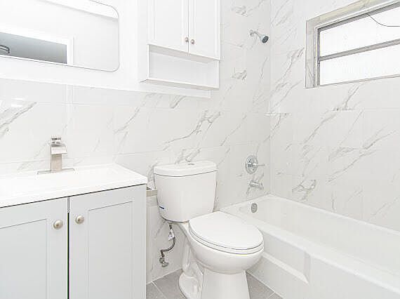 4th image of 1601 SW 11th Ct #1-16