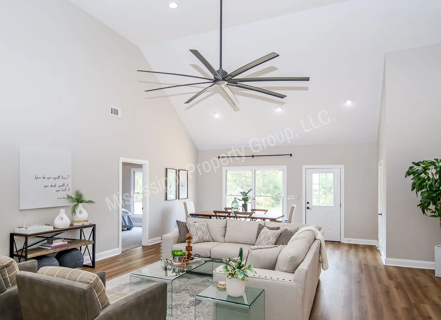 4BR/4.5BA For Rent — Photo 3