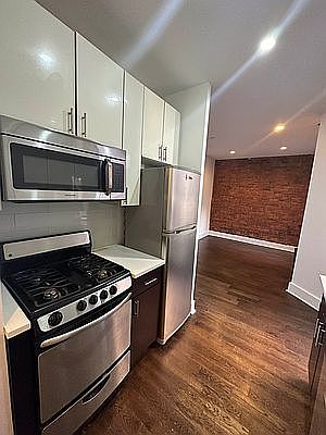 2nd image of 432 W 163rd St #25A
