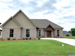 3005 Lisa Ln SE, Decatur, AL 35603