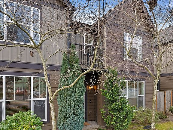 2nd image of 2825 SE 16th Ave