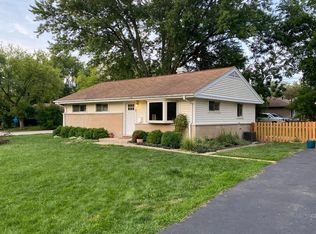 5 Aldine Rd, Lake Zurich, IL 60047