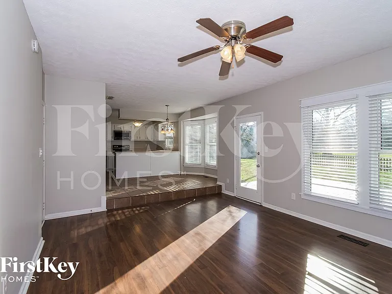 12510 Bentley Blvd — Photo 2