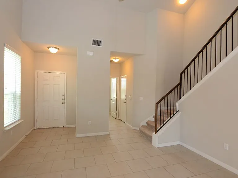 360 Purple Martin Ave — Photo 7