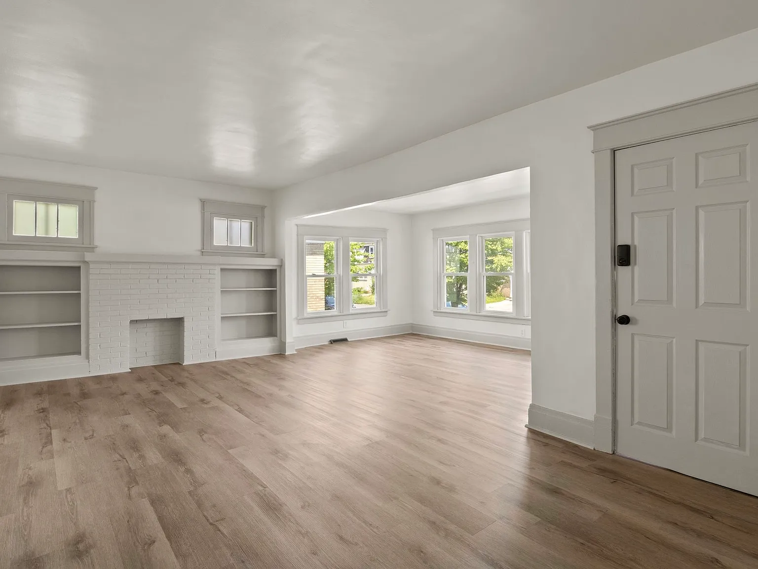 3 bed, 1500 sqft, $1,900 — Photo 3