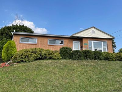 615 Grant St, Portage, PA, 15946
