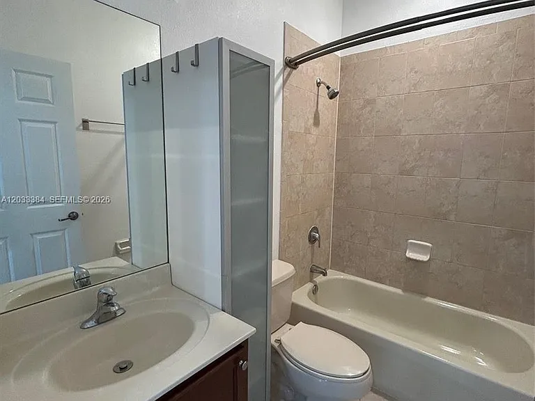 11503 NW 89th St #206 — Photo 21