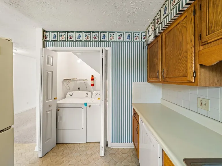 10510 Shirland Ct #10510 — Photo 7