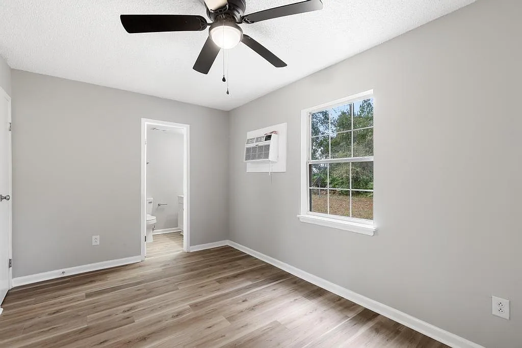 1 bed, 520 sqft, $999 — Photo 4