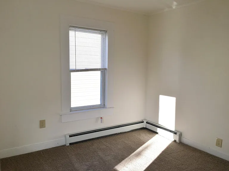 93 2nd St #3 — Photo 40