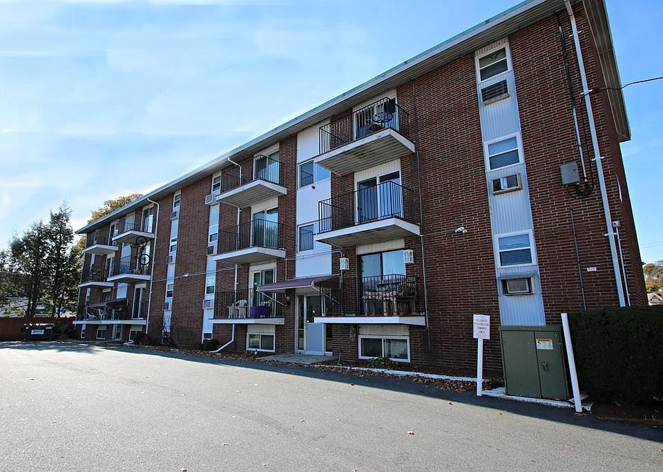 1st image of 36 Essex St APT 6