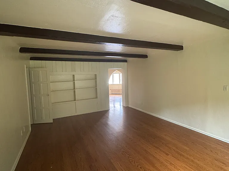 417 Harvard Ave E #5 — Photo 4