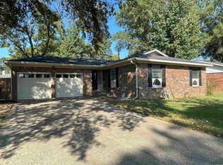 1004 Wright Cir, Jacksonville, AR 72076